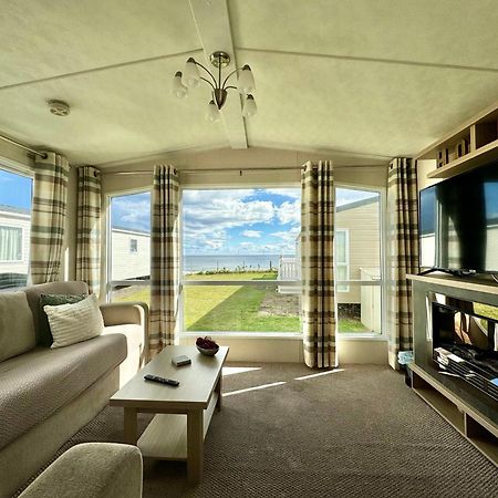 New Sea View Platinum Caravan With Huge Decking Νιούκασλ Εξωτερικό φωτογραφία