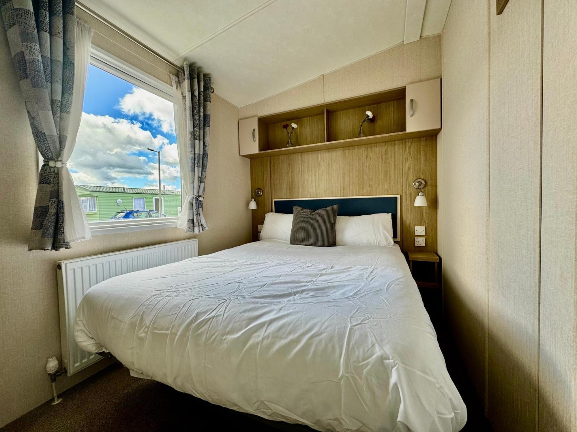 New Sea View Platinum Caravan With Huge Decking Νιούκασλ Εξωτερικό φωτογραφία