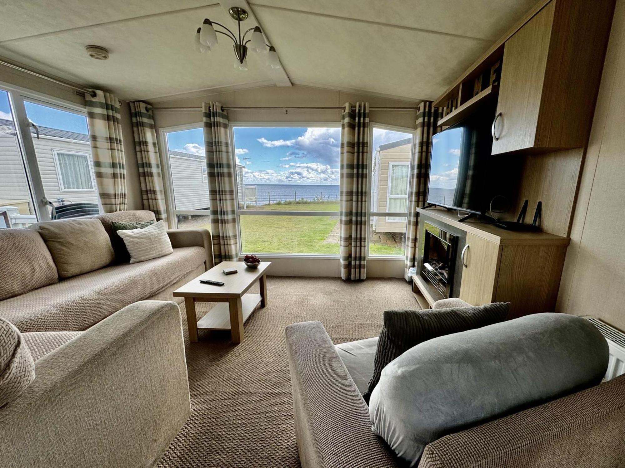 New Sea View Platinum Caravan With Huge Decking Νιούκασλ Εξωτερικό φωτογραφία